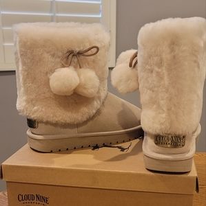 Cloud Nine Pom Pom Boot